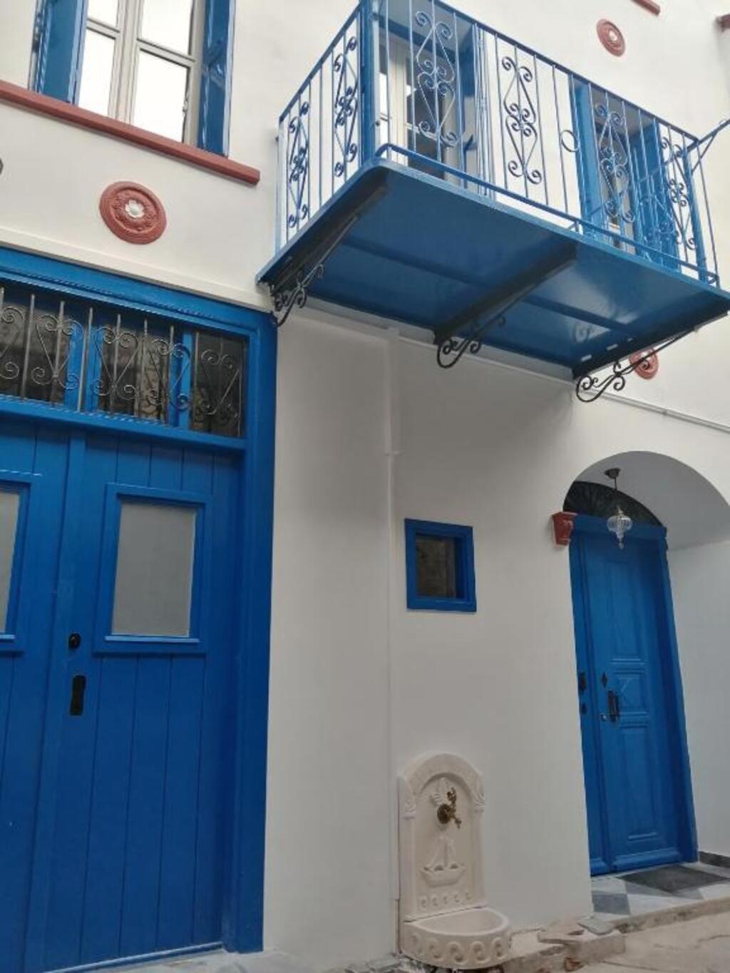 Plomari Nomad House Picture