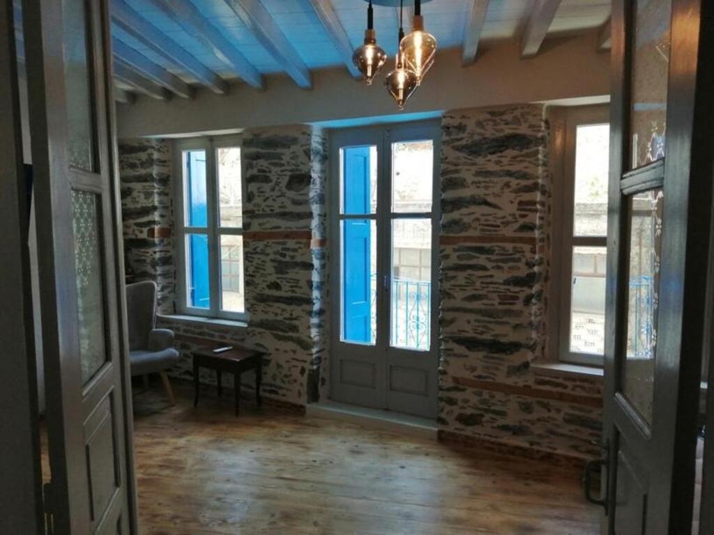 Plomari Nomad House Picture