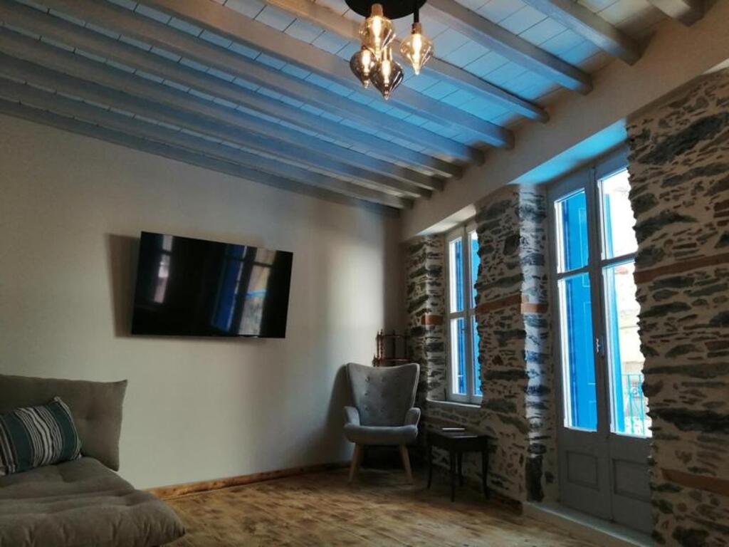 Plomari Nomad House Picture